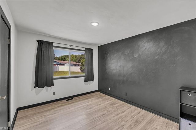 7 Lake Forest CT, Portsmouth, VA 23701