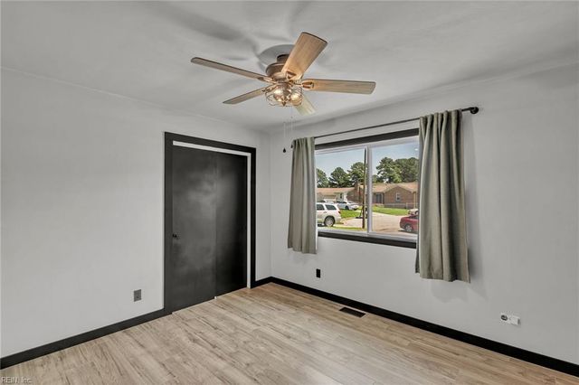 7 Lake Forest CT, Portsmouth, VA 23701
