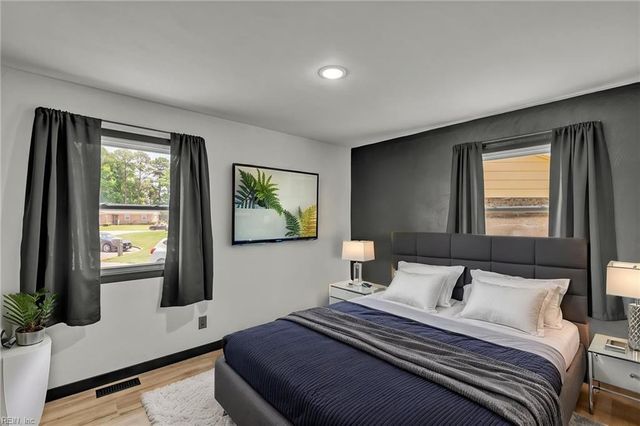 7 Lake Forest CT, Portsmouth, VA 23701