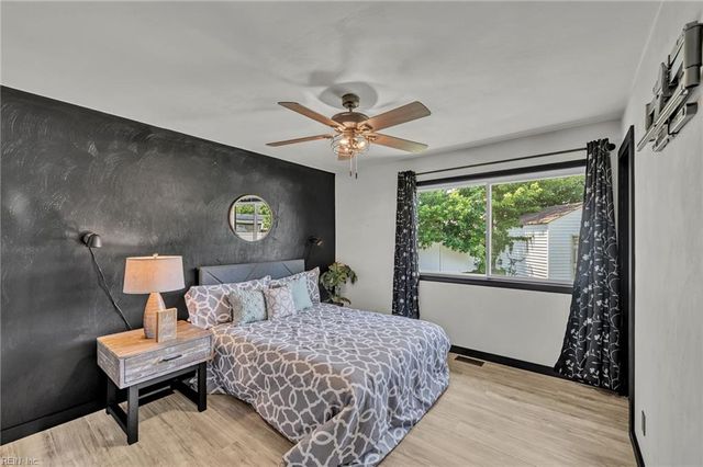 7 Lake Forest CT, Portsmouth, VA 23701