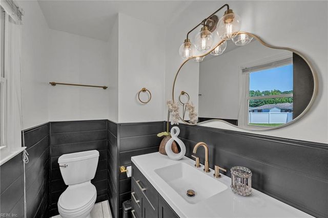 7 Lake Forest CT, Portsmouth, VA 23701