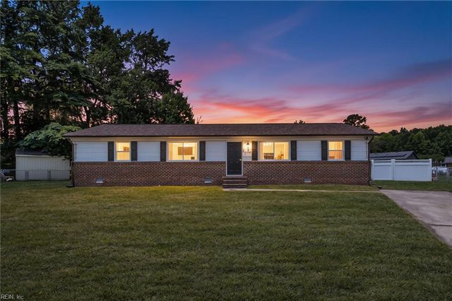 7 Lake Forest CT, Portsmouth, VA 23701