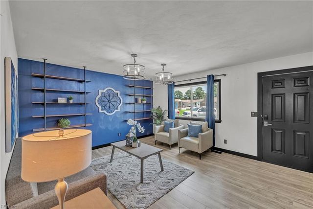 7 Lake Forest CT, Portsmouth, VA 23701