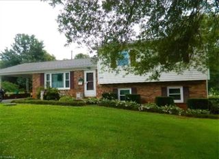 123 Old Brintle Street, Mount Airy, NC 27030