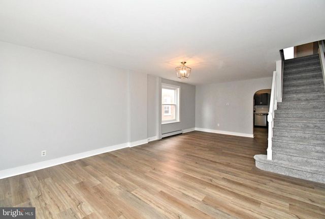 13 W 2ND ST, Pottstown, PA 19464