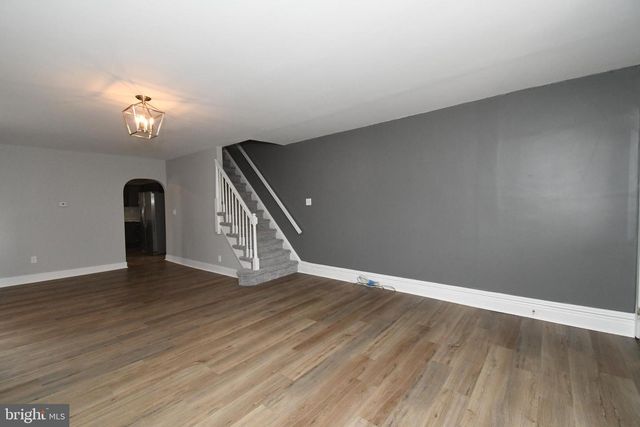 13 W 2ND ST, Pottstown, PA 19464