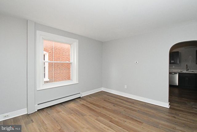 13 W 2ND ST, Pottstown, PA 19464