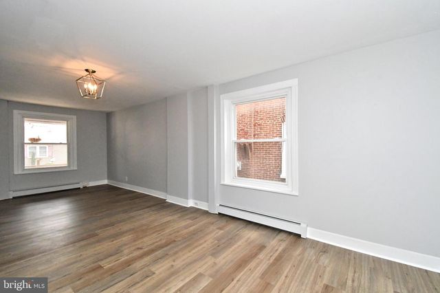 13 W 2ND ST, Pottstown, PA 19464