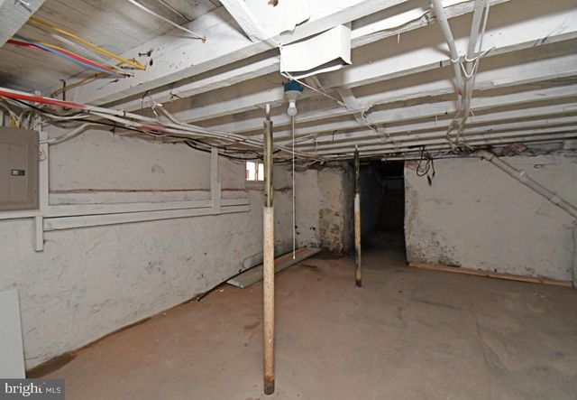 13 W 2ND ST, Pottstown, PA 19464