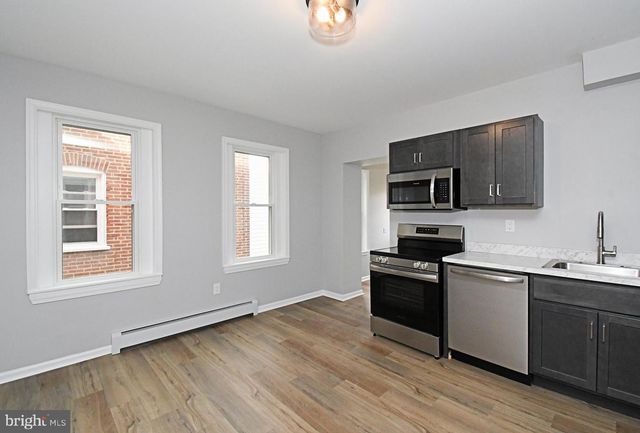 13 W 2ND ST, Pottstown, PA 19464