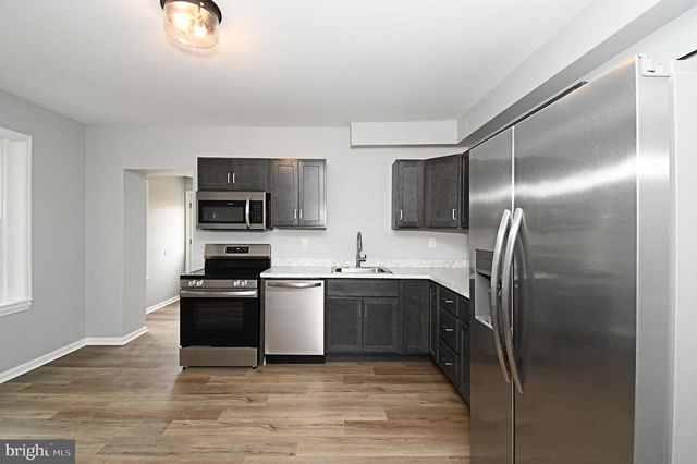 13 W 2ND ST, Pottstown, PA 19464