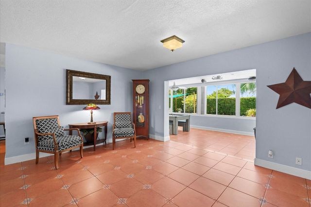8341 SW 14th Street, Miami, FL 33144