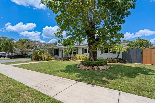 8341 SW 14th Street, Miami, FL 33144