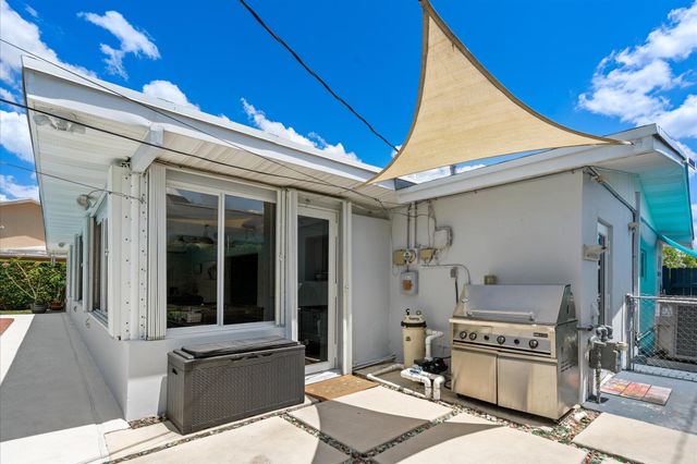 8341 SW 14th Street, Miami, FL 33144