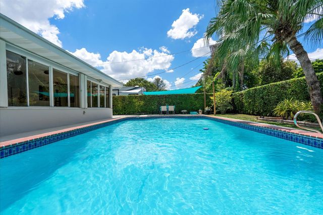 8341 SW 14th Street, Miami, FL 33144