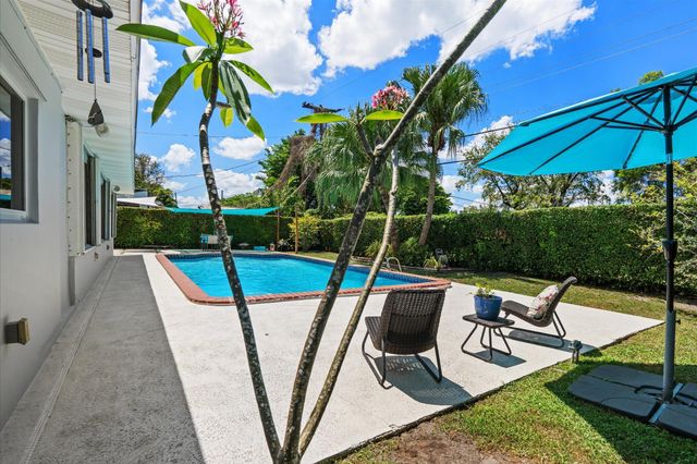 8341 SW 14th Street, Miami, FL 33144