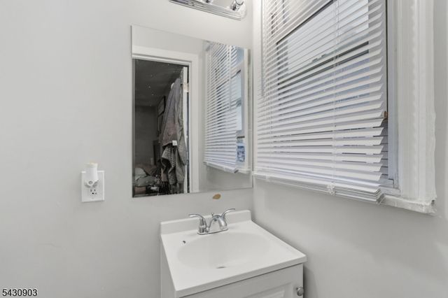 157 Baltimore Ave 2, Hillside Twp., NJ 07205