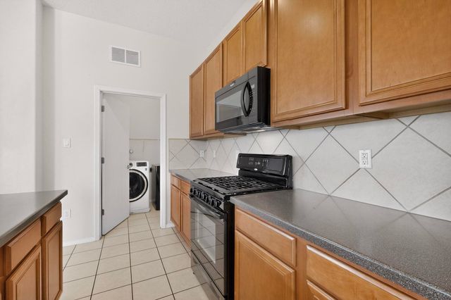 11004 Fort Point Lane NE UNIT C, Albuquerque, NM 87123