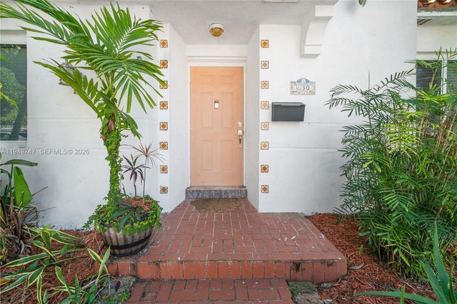 630 79th St, Miami Beach, FL 33141