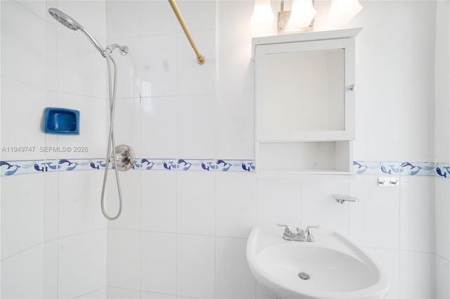 630 79th St, Miami Beach, FL 33141