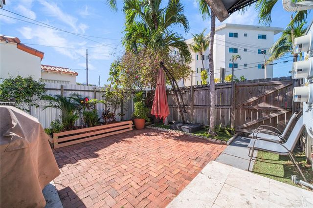 630 79th St, Miami Beach, FL 33141