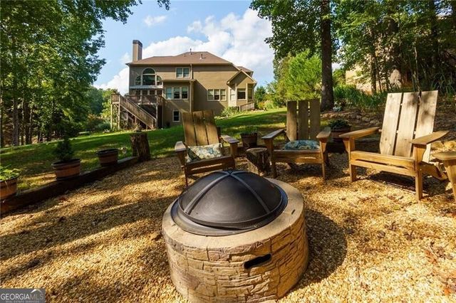 201 Glenrise Court, Woodstock, GA 30188