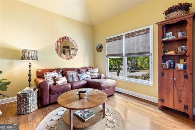 201 Glenrise Court, Woodstock, GA 30188