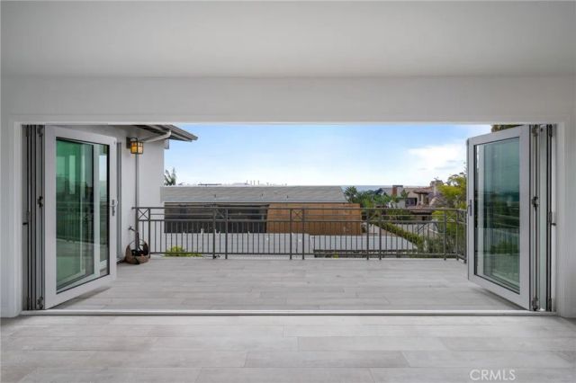 623 14th, Manhattan Beach, CA 90266
