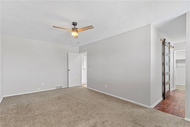 11007 W 90th Terrace, Overland Park, KS 66214