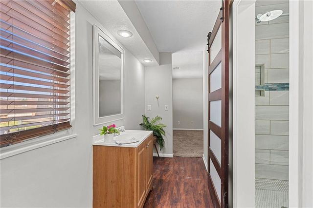 11007 W 90th Terrace, Overland Park, KS 66214