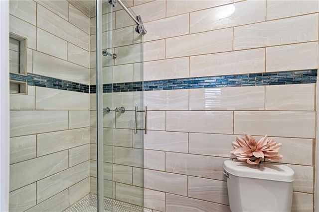 11007 W 90th Terrace, Overland Park, KS 66214