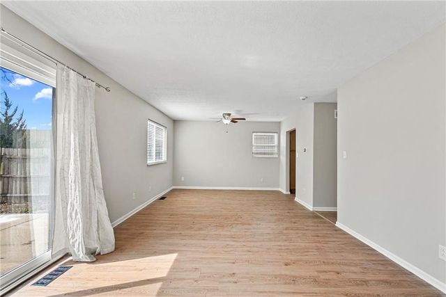 11007 W 90th Terrace, Overland Park, KS 66214