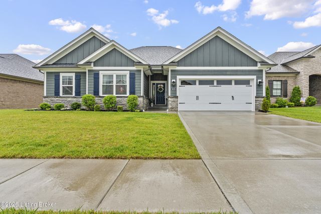 3035 Bridlewood Ln, New Albany, IN 47150