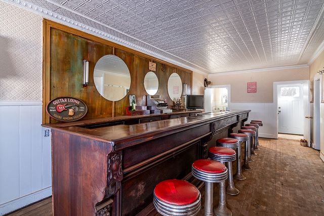 367 Child Street, Warren, RI 02885