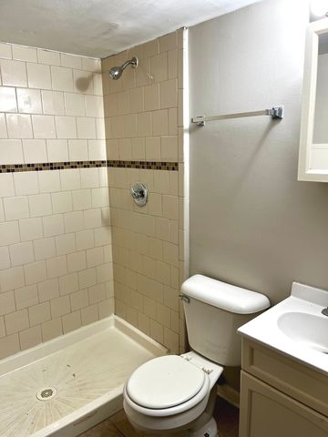 1 E 164th Street, South Holland, IL 60473