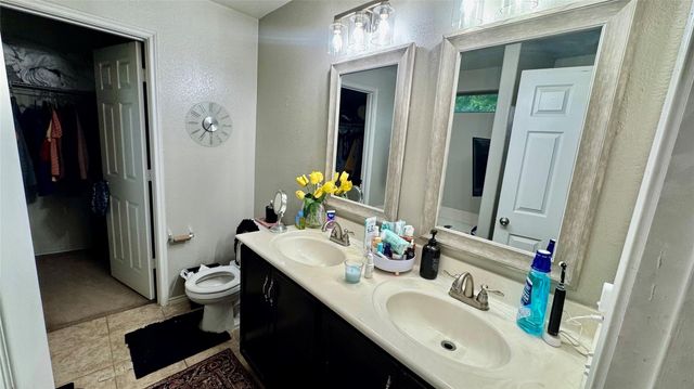 9534 Brandon Rock Lane, Houston, TX 77044