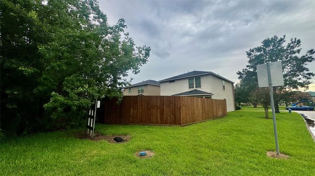 9534 Brandon Rock Lane, Houston, TX 77044