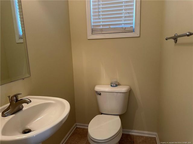 1935 Sunshine Court, Hope Mills, NC 28348