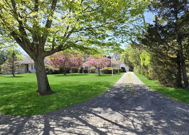 102 McConnell Avenue, Bayport, NY 11705