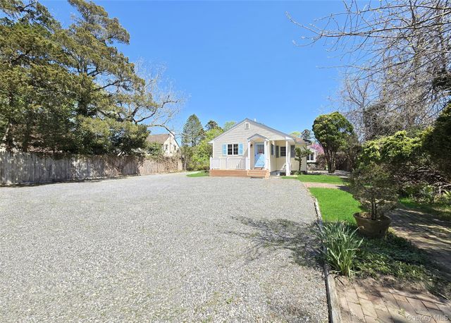 102 McConnell Avenue, Bayport, NY 11705