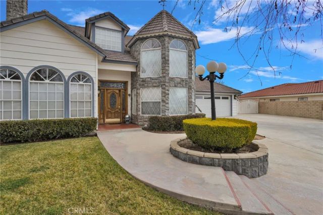 18475 Trout, Victorville, CA 92395