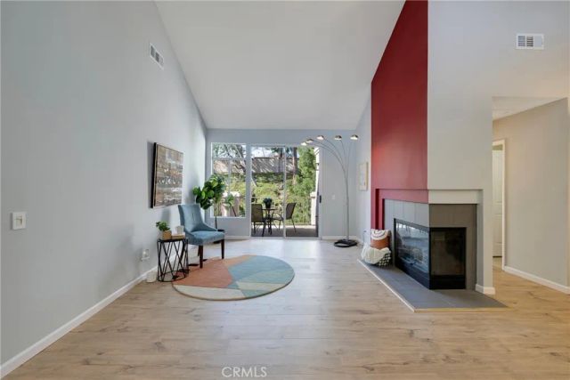 8215 E White Oak Ridge 105, Orange, CA 92869