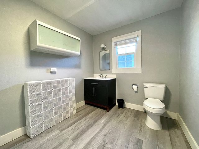 900-902 W El Paso St, Marfa, TX 79843