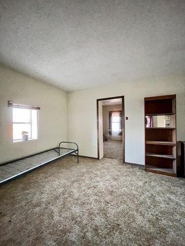 900-902 W El Paso St, Marfa, TX 79843