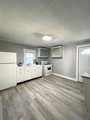 900-902 W El Paso St, Marfa, TX 79843