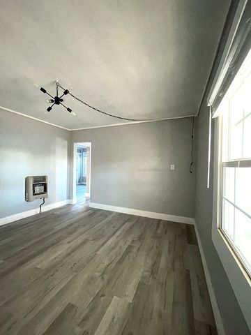 900-902 W El Paso St, Marfa, TX 79843