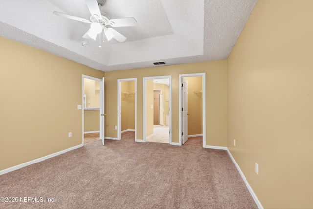 1318 YELLOW JACKET Court, Jacksonville, FL 32218