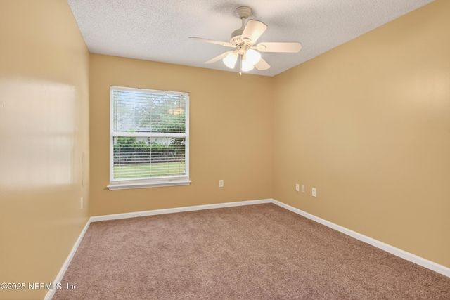 1318 YELLOW JACKET Court, Jacksonville, FL 32218