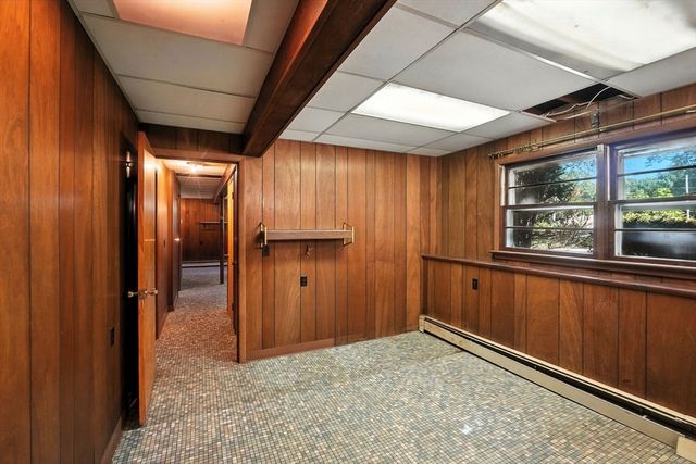 385 River Rd, Uxbridge, MA 01569
