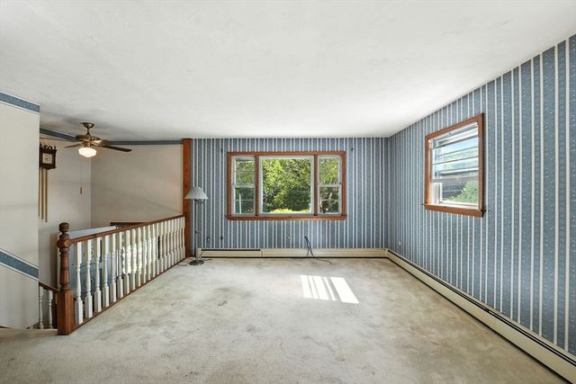 385 River Rd, Uxbridge, MA 01569